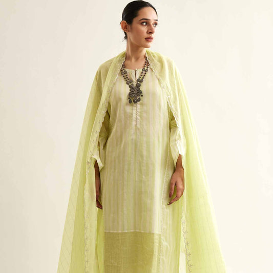 Aqueela Begum joda (Dhani)