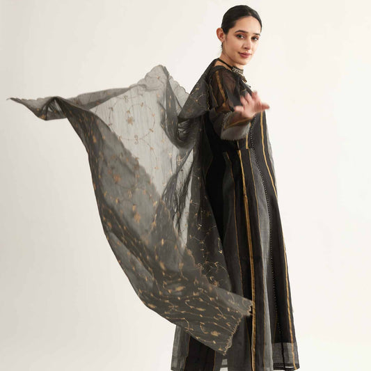 Fareha Surmai Dhari joda