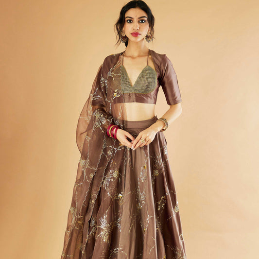 Gayatri Devi Lehenga (Tambai)