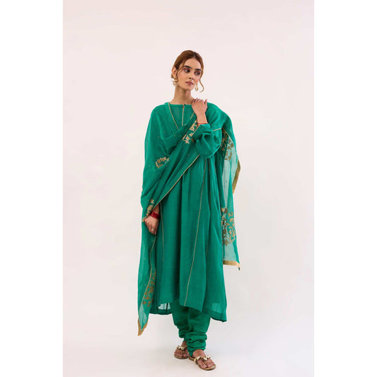 Nargis Joda Zamard Hara