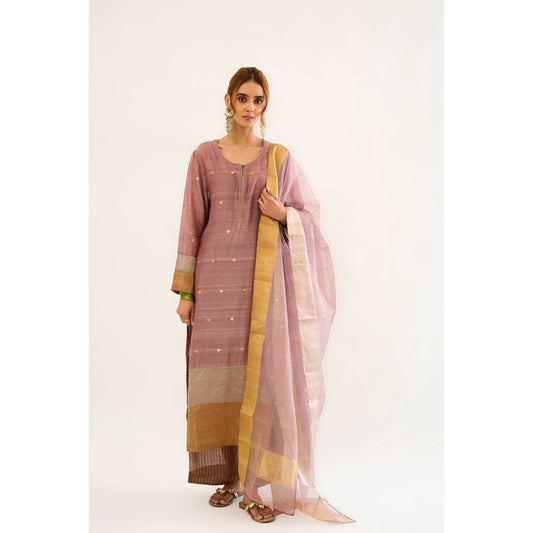 Rania Matiya Pyazi/ Sandy Pink