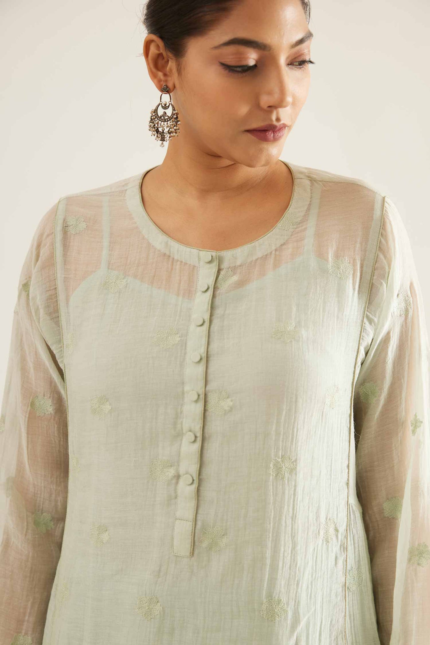 Shaista Chadi joda in sea green