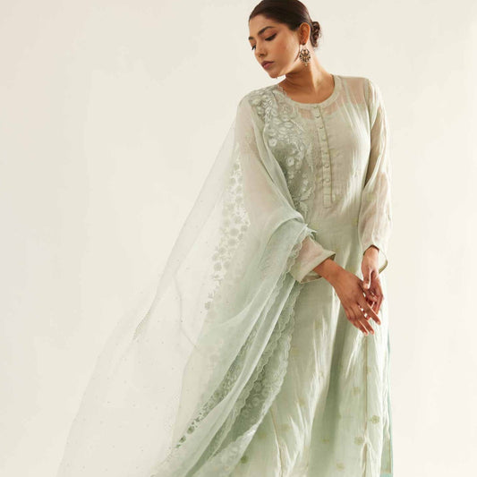 Shaista Chadi joda in sea green