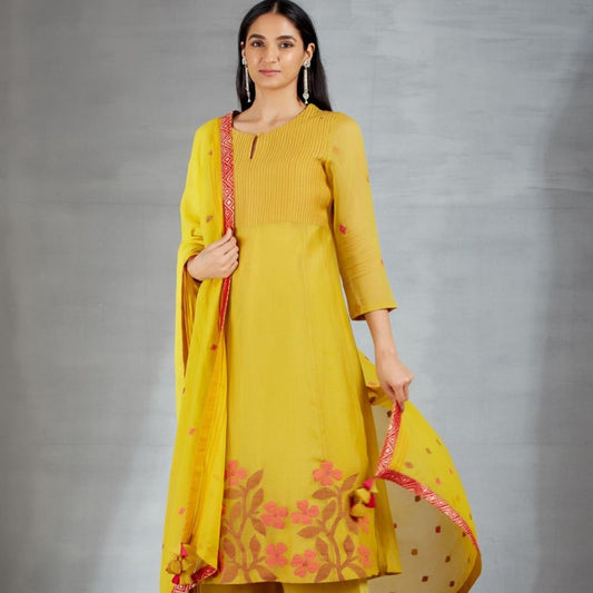 Dhakai joda in Mustard and Red