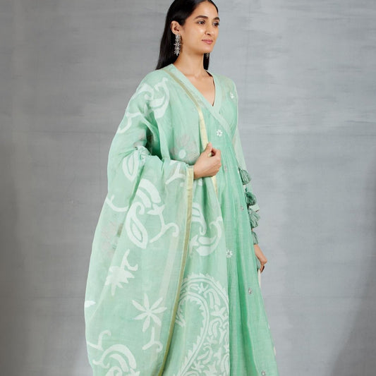 Dhakai joda in Sap Green