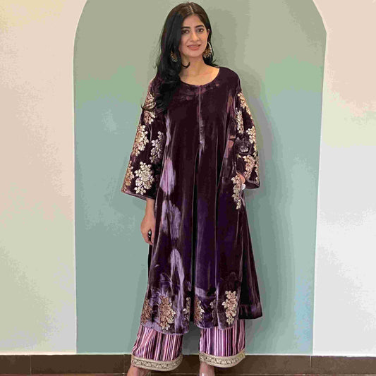 Jamuni makhmal with gold patchwork embroidery