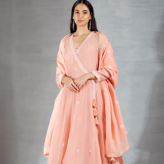 Dhakai joda in Peach
